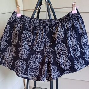 Lauren James Gray Pineapple Pattern Athletic‎ Shorts